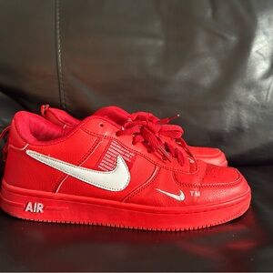 Beautiful Red Nike Shoes! Rare! Size 8 US, Fancy!